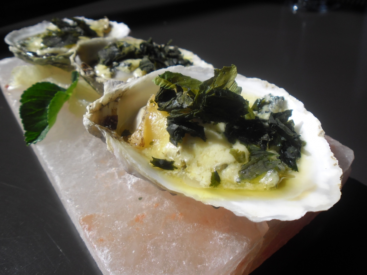 Bluff Oysters au gratin with Wakame and blue cheese Barnes Oysters